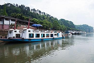 肉鸽策略RPG《最后的咒语》 销量突破20万